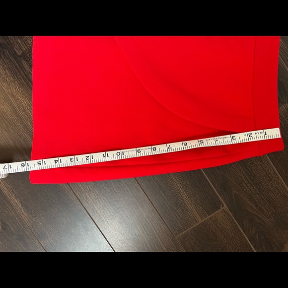 Alice and Olivia red miniskirt - Picture 2 of 9